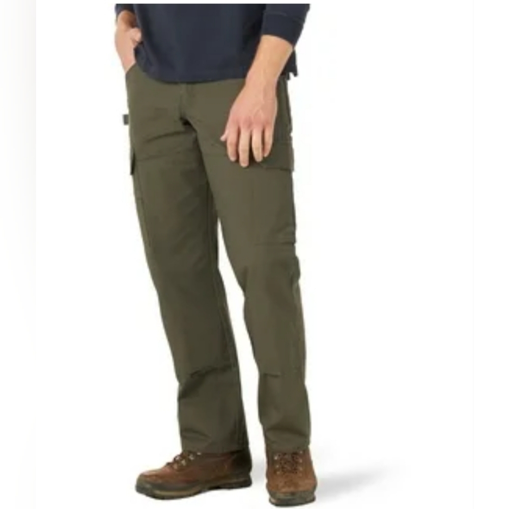 Men's Wrangler ATG Synthetic  Cargo Utility Pant Size 34x30